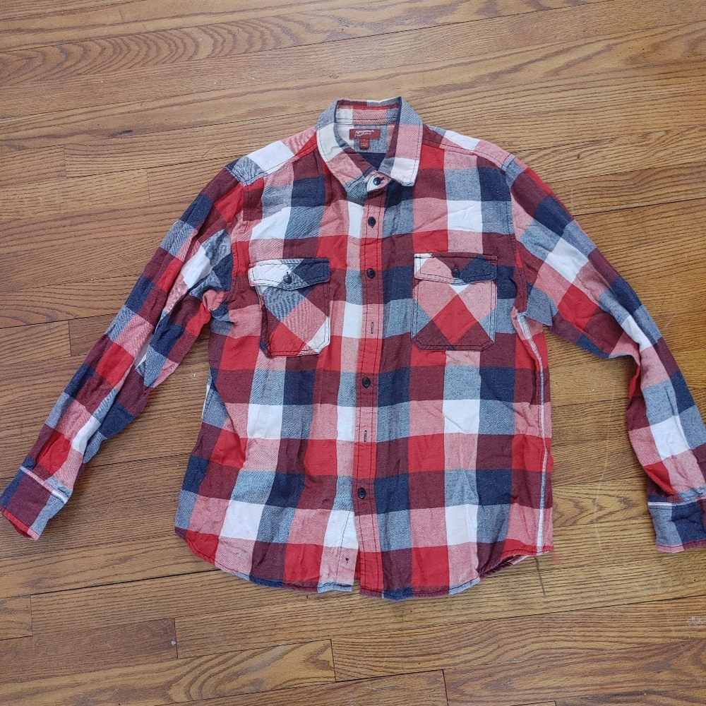 Men's plaid shirt.